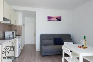 Kuchyňa alebo kuchynka v ubytovaní Samba del Sol Corralejo