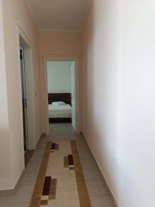 Panoramic Krujë Escape BAMI客房内的一张或多张床位
