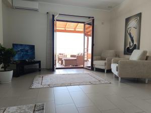 Panoramic Krujë Escape BAMI的休息区