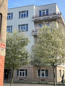 Budova, v ktorej sa apartmán nachádza