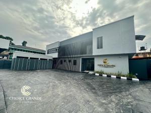 Bangunan di mana terletaknya hotel