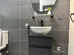 Bilik mandi di Choice Grande Lagos