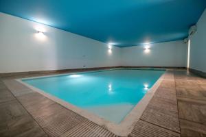 Бассейн в Stefano house или поблизости