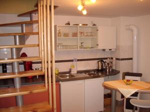 Kuchyň nebo kuchyňský kout v ubytování Ferienwohnung Mülli