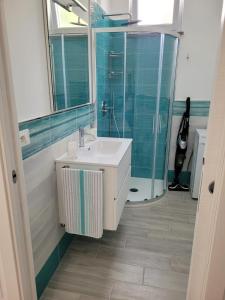 Et badeværelse på Cozy Corner Apartment Forio + 31 billeder