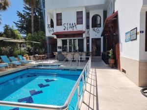 Bazén v ubytování Şima Hotel Kemer nebo v jeho okolí