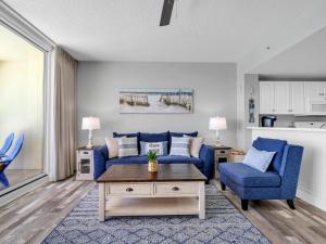 Posezení v ubytování BeachFront-Majestic Beach Resort 1513