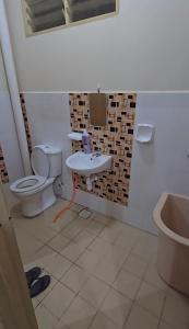 Ein Badezimmer in der Unterkunft Radzz Homestay