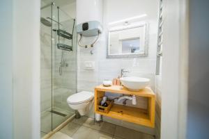 Korkyra Harbour Rooms的一间浴室