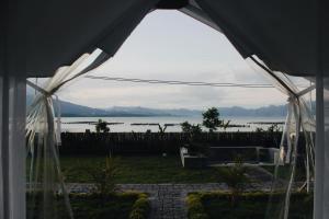 Příroda nedaleko luxury tent