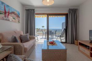Χώρος καθιστικού στο Los Gigantes Tamara Apt By Dream Homes Tenerife