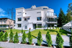 Vonkajšia záhrada v ubytovaní Apartament Forest Centrum
