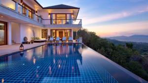 Bazén v ubytování Hillside Baan Lealay 4 Bedrooms Bophut Hill Amazing Sea Views nebo v jeho okolí