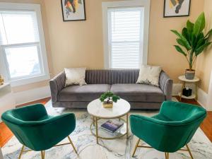 Afbeelding uit fotogalerij van The Freedom HOME from HOME in New Bedford