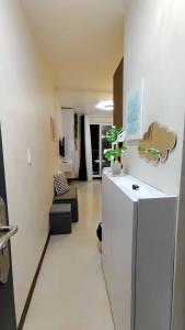 Cucina o angolo cottura di Harmonious Hideaway