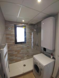 Et badeværelse på résidence Valport T3 4 pers 2 chambres + 3 billeder