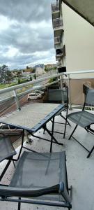 Balkón alebo terasa v ubytovaní Appartement au pied de la plage - Balcon - Parking