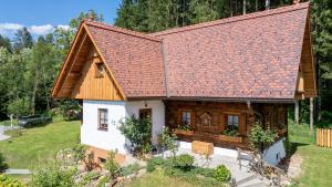 Vonkajšia záhrada v ubytovaní Pension Treissmann