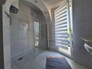 Un baño de Apartment Seka with Terrace