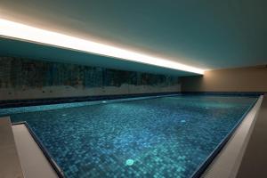 Piscina de la sau aproape de Santé Royale Rügen Resort