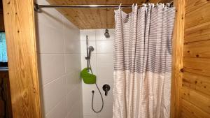 Bilik mandi di Semmering Guest Haus