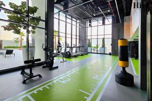 Fitness centrum a/nebo fitness zařízení v ubytování 7 By Aurora 102 Jebel Ali