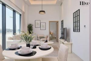 Area tempat duduk di 7 By Aurora 109 Jebel Ali
