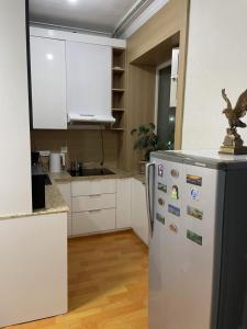 Kuchyň nebo kuchyňský kout v ubytování Lana Hostel