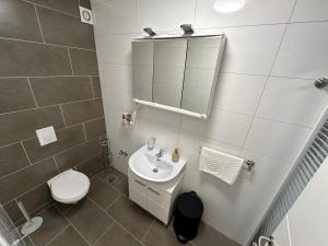 Koupelna v ubytování A-Rooms Serviced Accommodation in Mostar