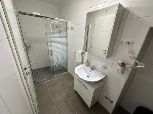 Koupelna v ubytování A-Rooms Serviced Accommodation in Mostar