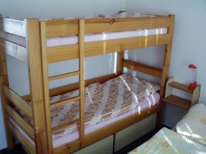 Lodge Hlinsko emeletes ágyai egy szobában