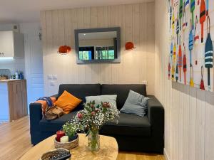 Χώρος καθιστικού στο Charme & Nature - 2 chambres, cosy, Lac, Golf, Piscine, Terrasse, Parking, 2 à 5 pers max +35 φωτογραφίες