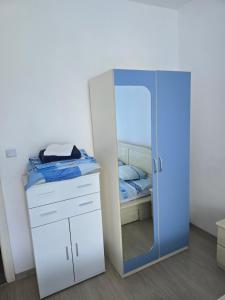 Ένα ή περισσότερα κρεβάτια σε δωμάτιο στο POMORIE Paradise Blue Bay +24 φωτογραφίες