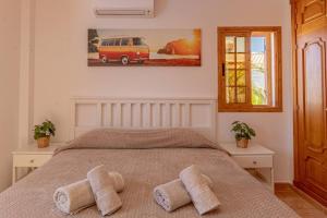 Postel nebo postele na pokoji v ubytování Villa Luna With Heated Pool