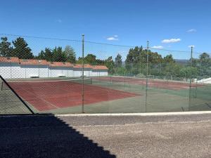 Tenis a/nebo squash v ubytování Apartamento Camino de la costa nebo okolí