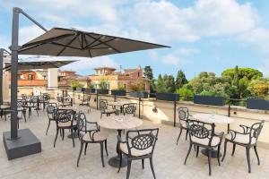 Ein Balkon oder eine Terrasse in der Unterkunft HOTEL DELLE CIVETTE