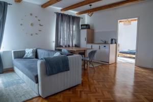 O zonă de relaxare la Middle Penthouse