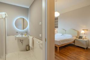 Ein Bett oder Betten in einem Zimmer der Unterkunft HOTEL DELLE CIVETTE