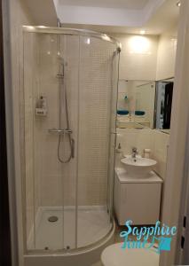Koupelna v ubytování Apartment Sapphire Time + 24 fotografií