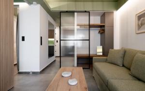 Posedenie v ubytovaní Evripidou Suites