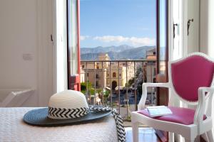 Gallery image of La Casa dell'Orologio - MAIN SQUARE in Sorrento