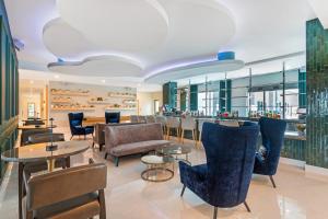 Posezení v ubytování EVEN Hotel Waco - University Area by IHG