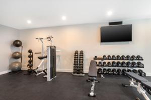 Fitness centrum a/nebo fitness zařízení v ubytování EVEN Hotel Waco - University Area by IHG