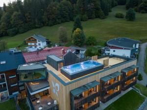 Bazén v ubytovaní Genuss- & Aktivhotel Sonnenburg alebo v jeho blízkosti