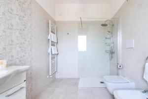 Koupelna v ubytování Villa Maroby Rooms & Parking - Lecce Selection + 37 fotografií