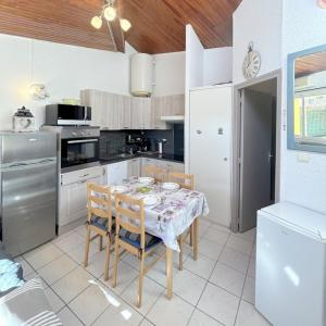 Fotografia z galérie ubytovania Jolie maisonnette dans une résidence calme - 4PQ14 v destinácii Le Barcarès
