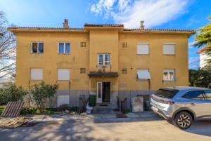 Bygningen som lejligheden ligger i