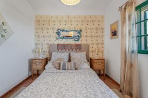 ギア・デ・イソラにあるFinca Edénのベッドルーム1室(ベッド1台、ナイトスタンド2台付) +23枚の写真