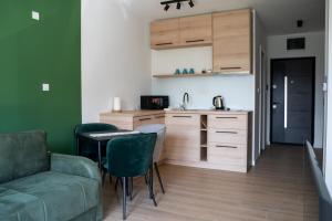 O bucătărie sau chicinetă la Apartmani Laketić