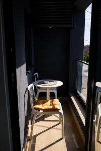 Un balcon sau o terasă la Apartmani Laketić